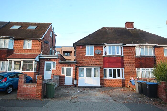 1 Bedroom Studio To Rent In Chaplin Road, Wembley, Middlesex, HA0