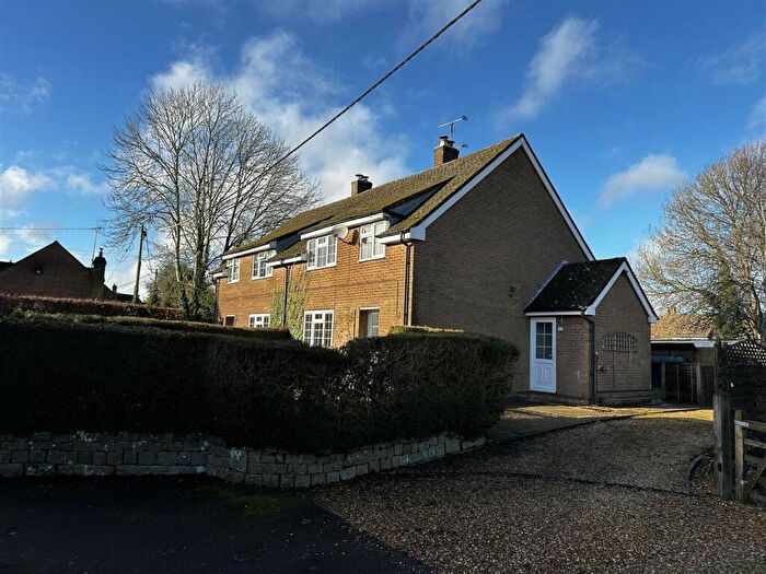 3 Bedroom House To Rent In South Street, Avebury Trusloe, Marlborough, SN8
