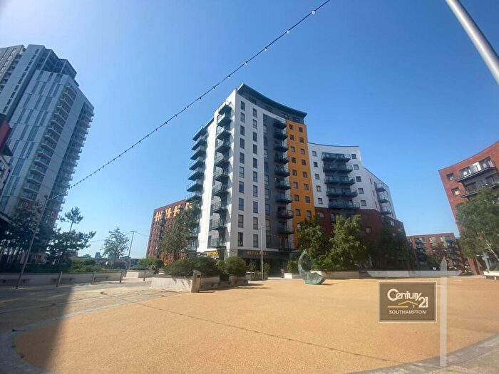 2 Bedroom Flat To Rent In |Ref: |, Austen Heights, Centenary Plaza, Southampton, SO19