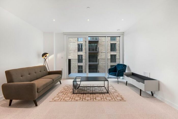 2 Bedroom Flat To Rent In Georgette Apartments, Sidney Street, E1