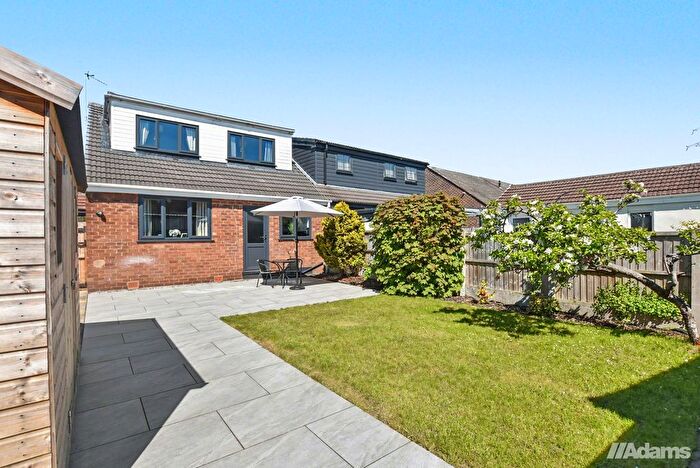 3 Bedroom Semi-Detached Bungalow For Sale In Gainsborough Road, Warrington, WA4