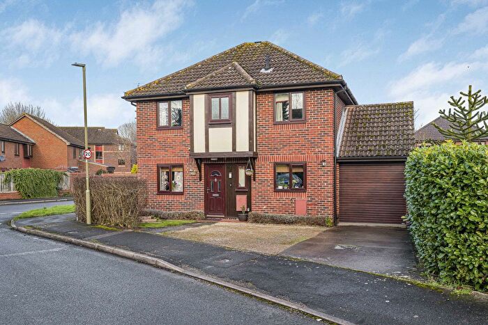 4 Bedroom Detached House For Sale In Saxons Way, Didcot, OX11