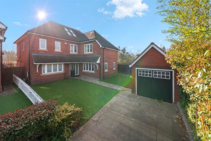 6 Bedroom Detached House For Sale In Old Dairy Grove, Southall, UB2