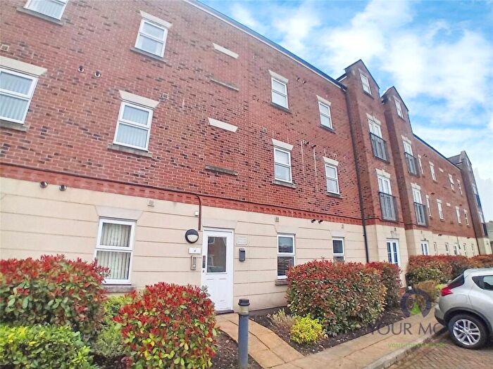 2 Bedroom Flat To Rent In Beckford Court, Tyldesley, Manchester, Greater Manchester, M29