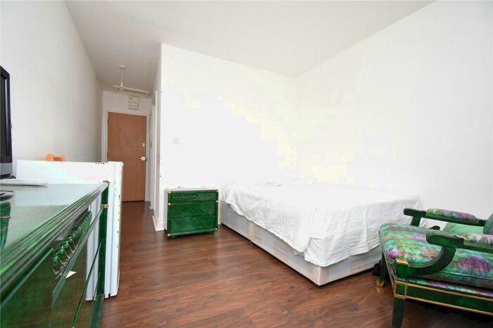 Studio To Rent In Burgoyne Road, Harringay, London, N4