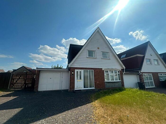 3 Bedroom House To Rent In The Round Meade, Maghull, L31