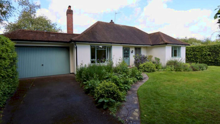 3 Bedroom Bungalow For Sale In Wood Lane, Great Missenden, HP16