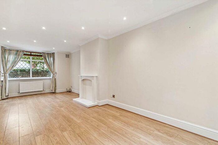 3 Bedroom Terraced House To Rent In Wymering Road, Maida Vale, W9