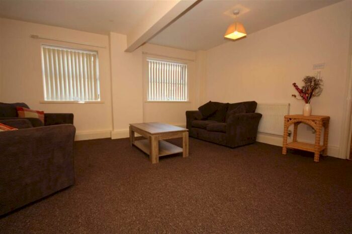 2 Bedroom Flat To Rent In Rosedale Mansions, Boulevard, Hull, HU3