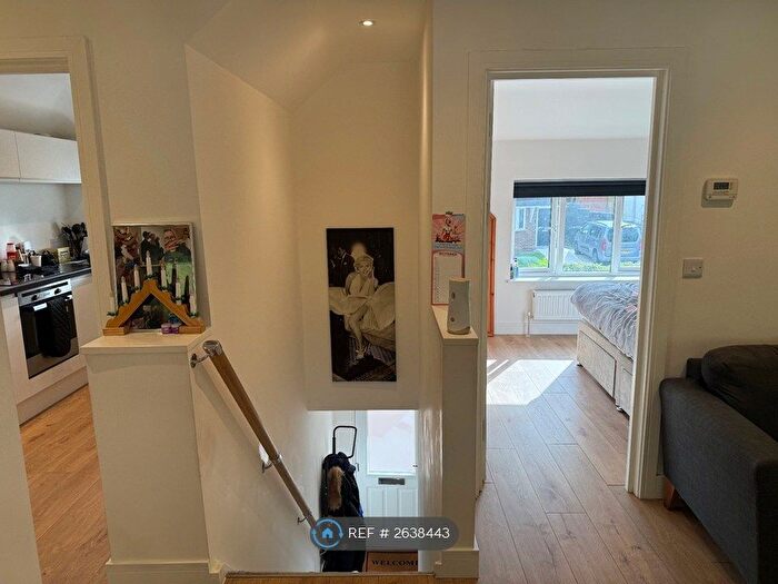 1 Bedroom Maisonette To Rent In Vernon Way, Guildford, GU2