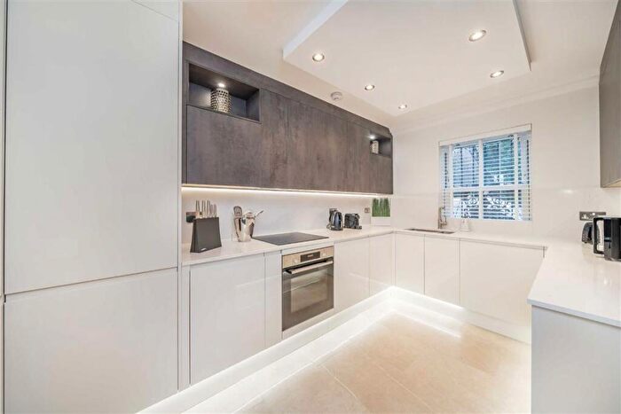 4 Bedroom House To Rent In Orville Road, London, SW11