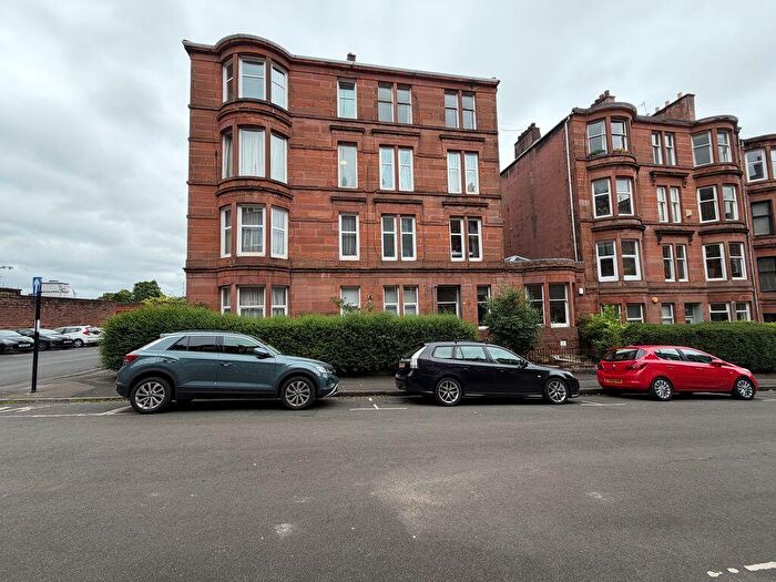 1 Bedroom Flat For Sale In Lyndhurst Gardens, North Kelvinside, G20