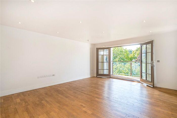 3 Bedroom Apartment To Rent In Alexandra Road, London, NW8