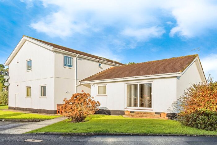 2 Bedroom Flat For Sale In Fairway Close, Churston Ferrers, Brixham, TQ5