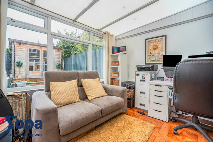 5 Bedroom Semi-Detached House For Sale In St. Botolph Road, Gravesend, DA11
