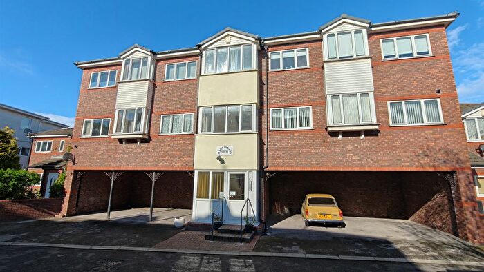 3 Bedroom Flat For Sale In Seabank Road, Wallasey, CH44