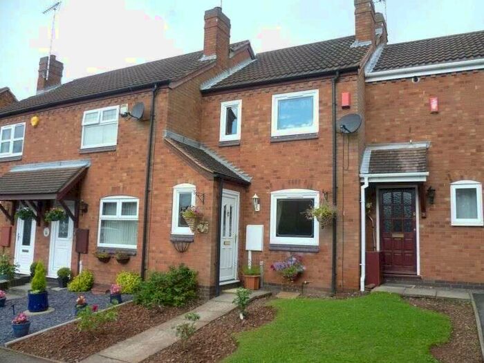 2 Bedroom Property To Rent In Wedgewood Close, Burton-on-trent, DE15