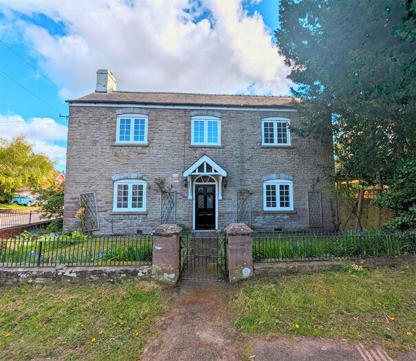 4 Bedroom Detached House For Sale In Ewyas Harold, Hereford, HR2