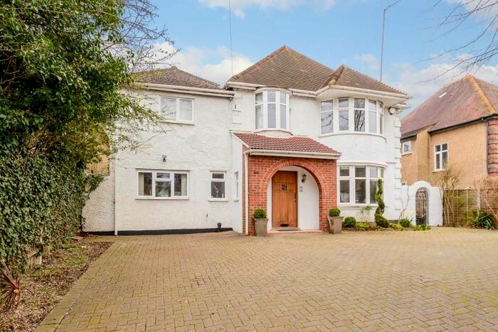 6 Bedroom Detached House To Rent In Uxbridge Road, Hatch End, Pinner, HA5