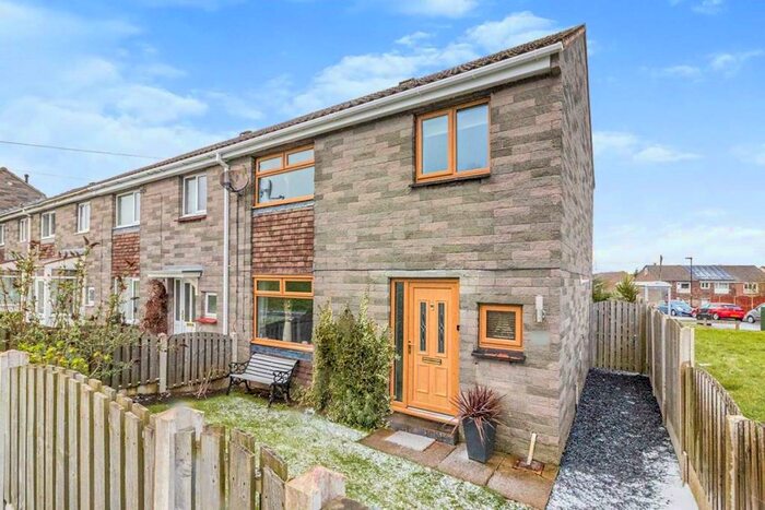 3 Bedroom End Of Terrace House To Rent In Coal Pit Lane, Stocksbridge, Sheffield, South Yorkshire, S36