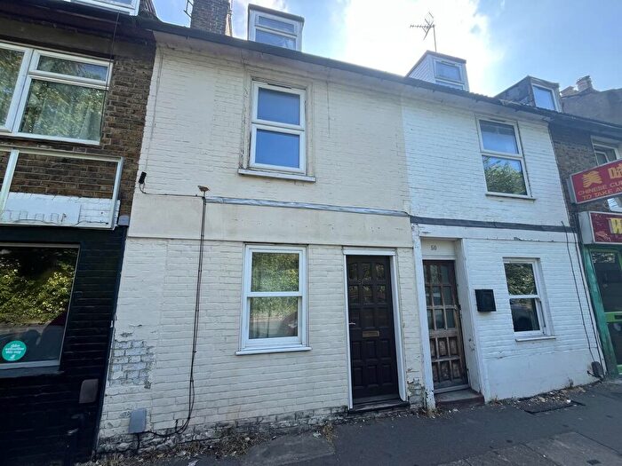 3 Bedroom Terraced House To Rent In Sandling Road, Maidstone, Kent, ME14