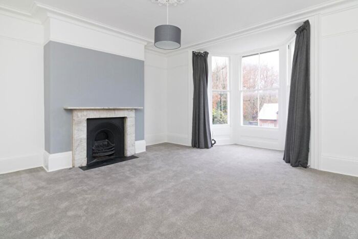 1 Bedroom Apartment To Rent In Old Dover Road, Canterbury, CT1