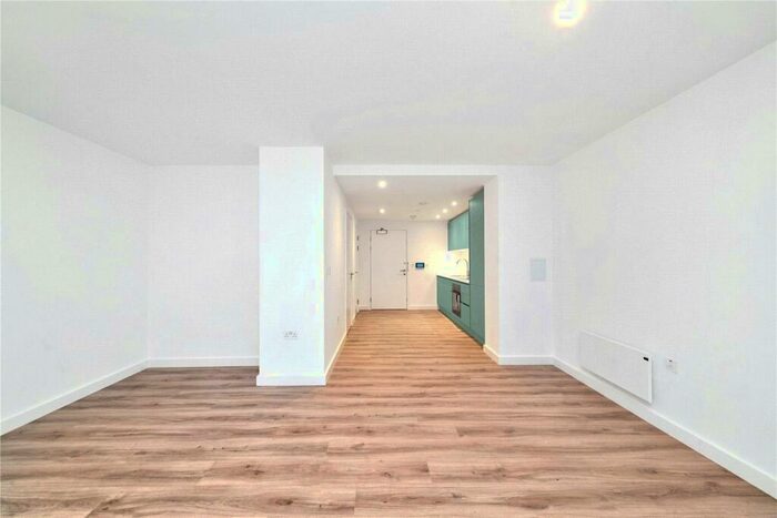 1 Bedroom Apartment To Rent In Calibra Court, Kimpton Road, Luton, LU2