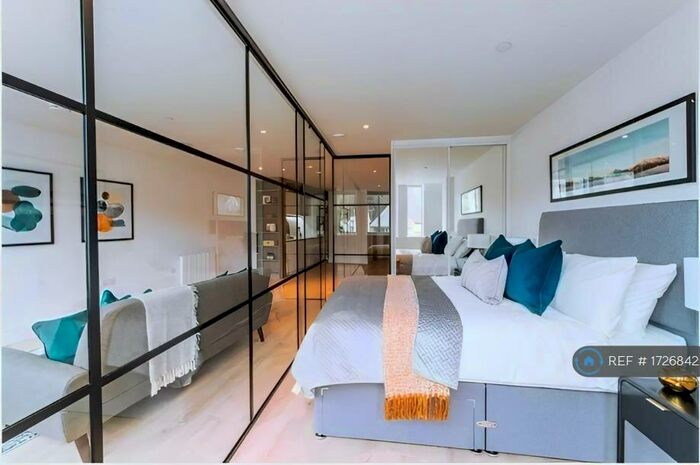 1 Bedroom Flat To Rent In Brighton Road, Purley, CR8