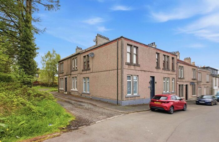 2 Bedroom Flat For Sale In Lime Road, Tamfourhill, Falkirk, FK1