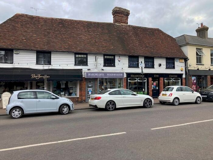 1 Bedroom Flat To Rent In High Street, Headcorn, Ashford, TN27