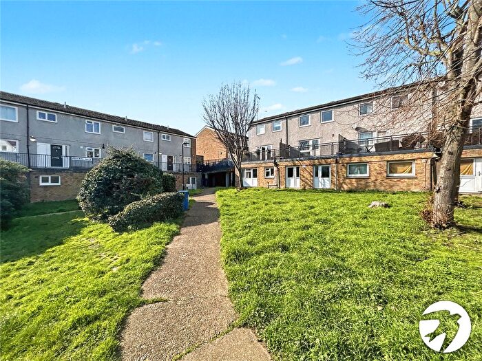 1 Bedroom Flat For Sale In Staines Walk, Sidcup, Kent, DA14