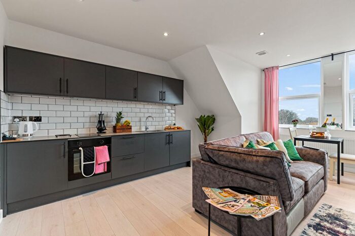 1 Bedroom Flat To Rent In Sandgate Road, Folkestone, CT20