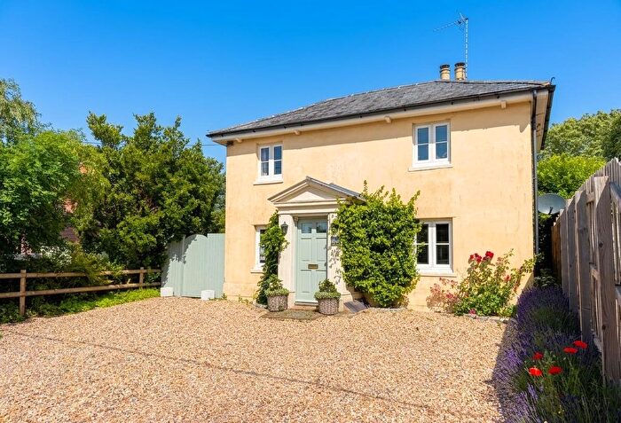 4 Bedroom Detached House For Sale In Bottlesford, Pewsey, SN9