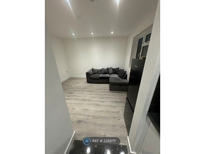 1 Bedroom Flat To Rent In Sterry Road, Dagenham, RM10