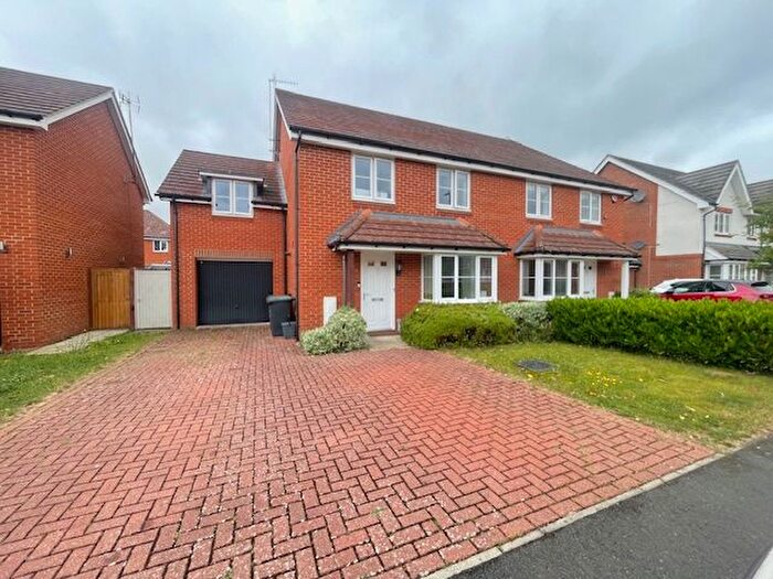 4 Bedroom Semi-Detached House To Rent In Burbridge Road, Leavesden, Watford, WD25