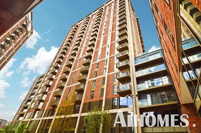 2 Bedroom Apartment To Rent In Local Crescent, Hulme Street, Salford, M5