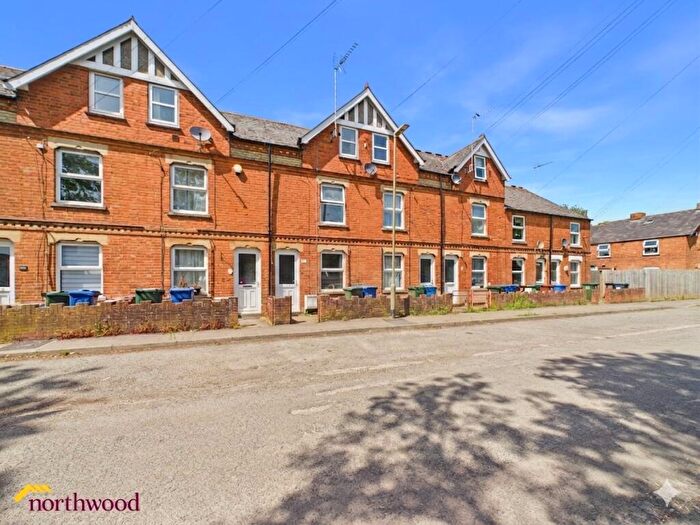 3 Bedroom Terraced House To Rent In Avenue Road, Banbury, OX16