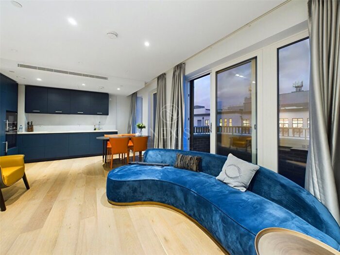 2 Bedroom Flat To Rent In Warrington House, Phoenix Place, London, WC1X