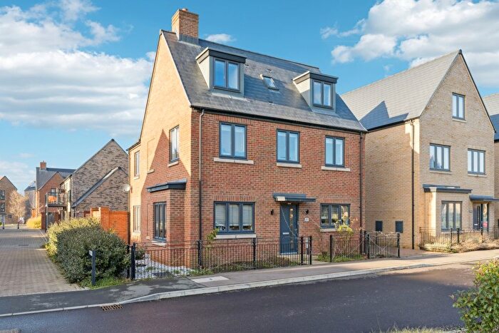 5 Bedroom Detached House For Sale In Ailwyn Road, St Neots, PE19