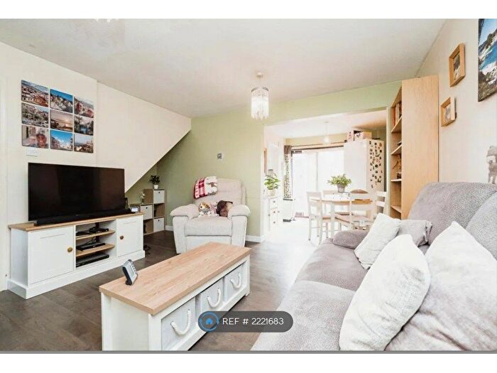 4 Bedroom Detached House To Rent In Fulmer Road, London, E16