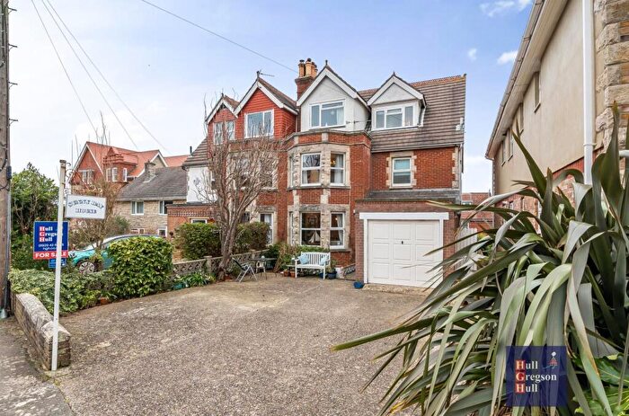 8 Bedroom House For Sale In Cluny Crescent, Swanage, BH19