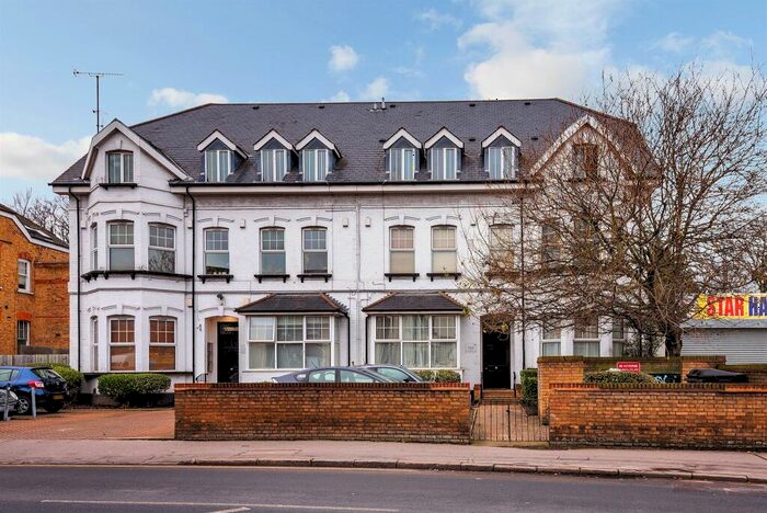 2 Bedroom Flat For Sale In Brigstock Road, Thornton Heath, CR7