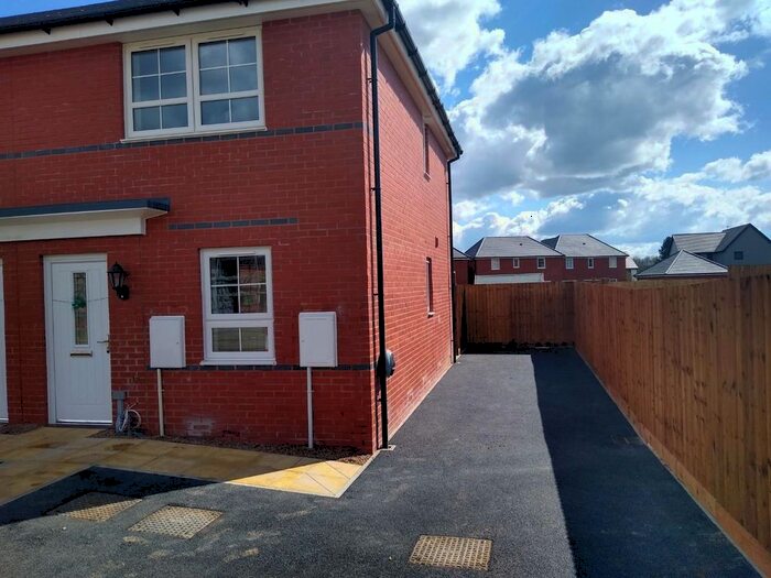 2 Bedroom Property To Rent In Harris Close, Lighthorne, CV33