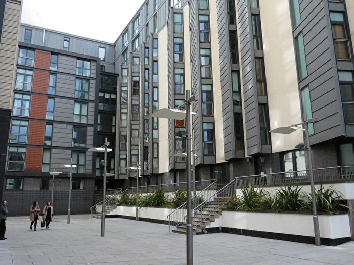 1 Bedroom Flat To Rent In Oswald Street, Glasgow, G1