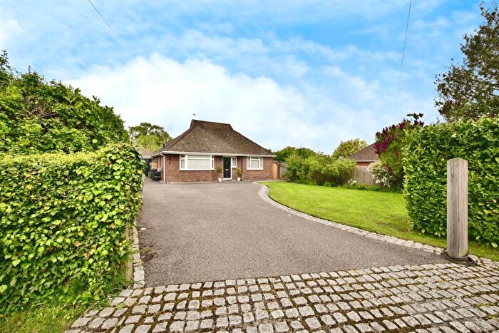 3 Bedroom Detached Bungalow For Sale In Gandys Lane, Boughton Monchelsea, Maidstone, ME17