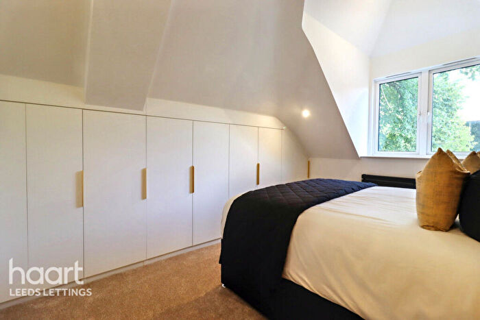 1 Bedroom Apartment To Rent In North Lane, Leeds, LS6