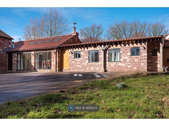 2 Bedroom Flat To Rent In Belluton, Bristol, BS39