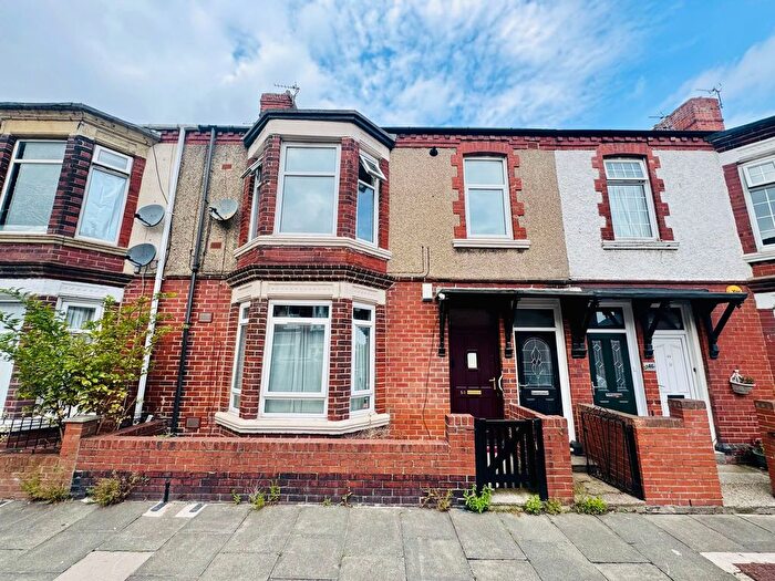 2 Bedroom Flat For Sale In Richmond Road, South Shields, NE34