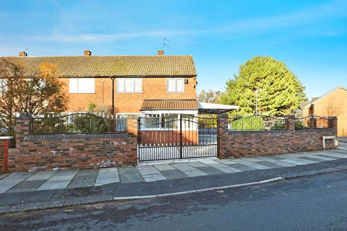 3 Bedroom Terraced House For Sale In Simons Croft, Bootle, L30