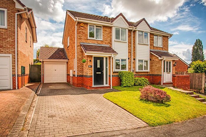 3 Bedroom Semi Detached House For Sale In Gleadsmoss Lane, Oakwood, Derby, DE21